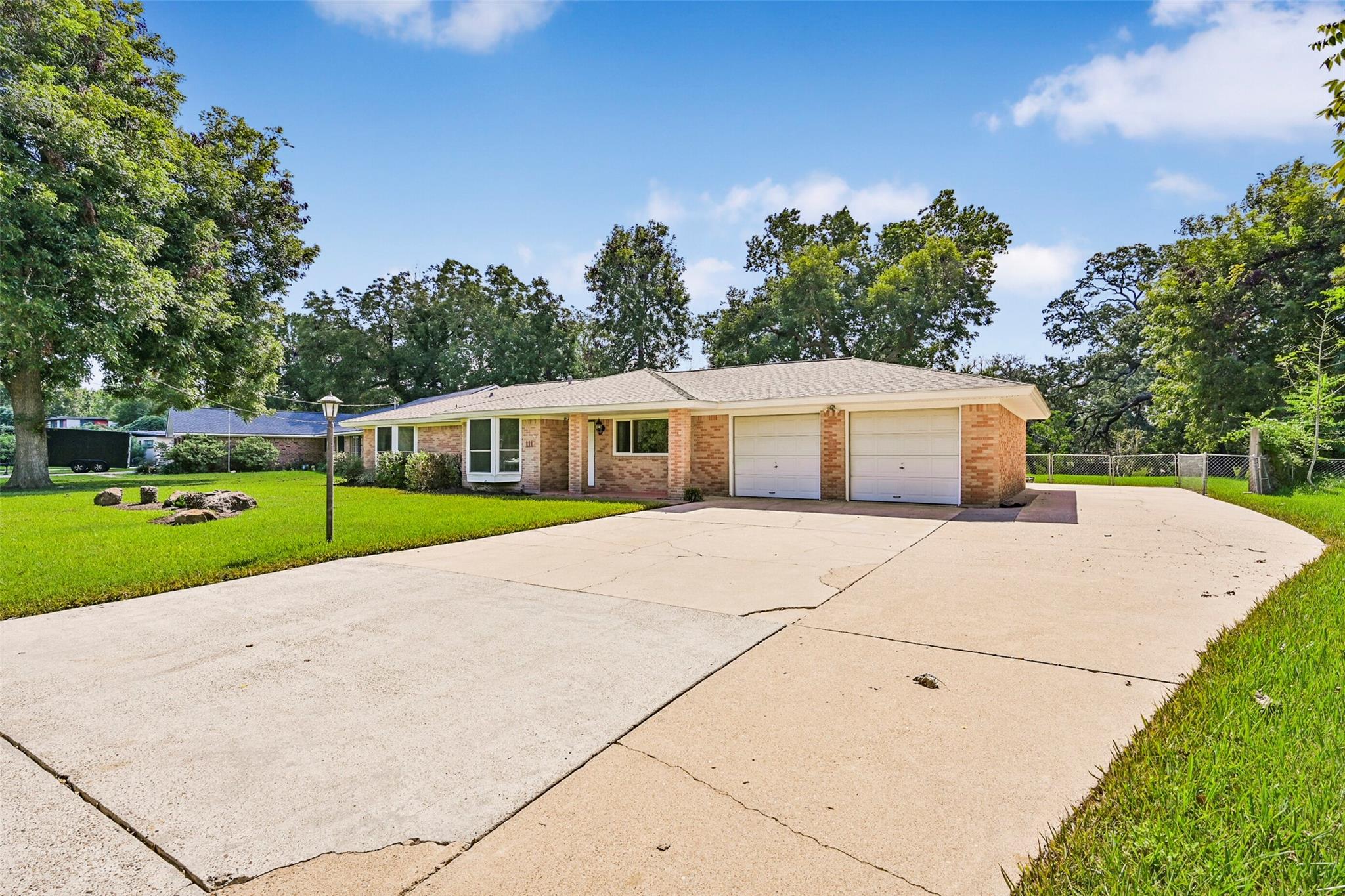 111 Southern Oaks Drive