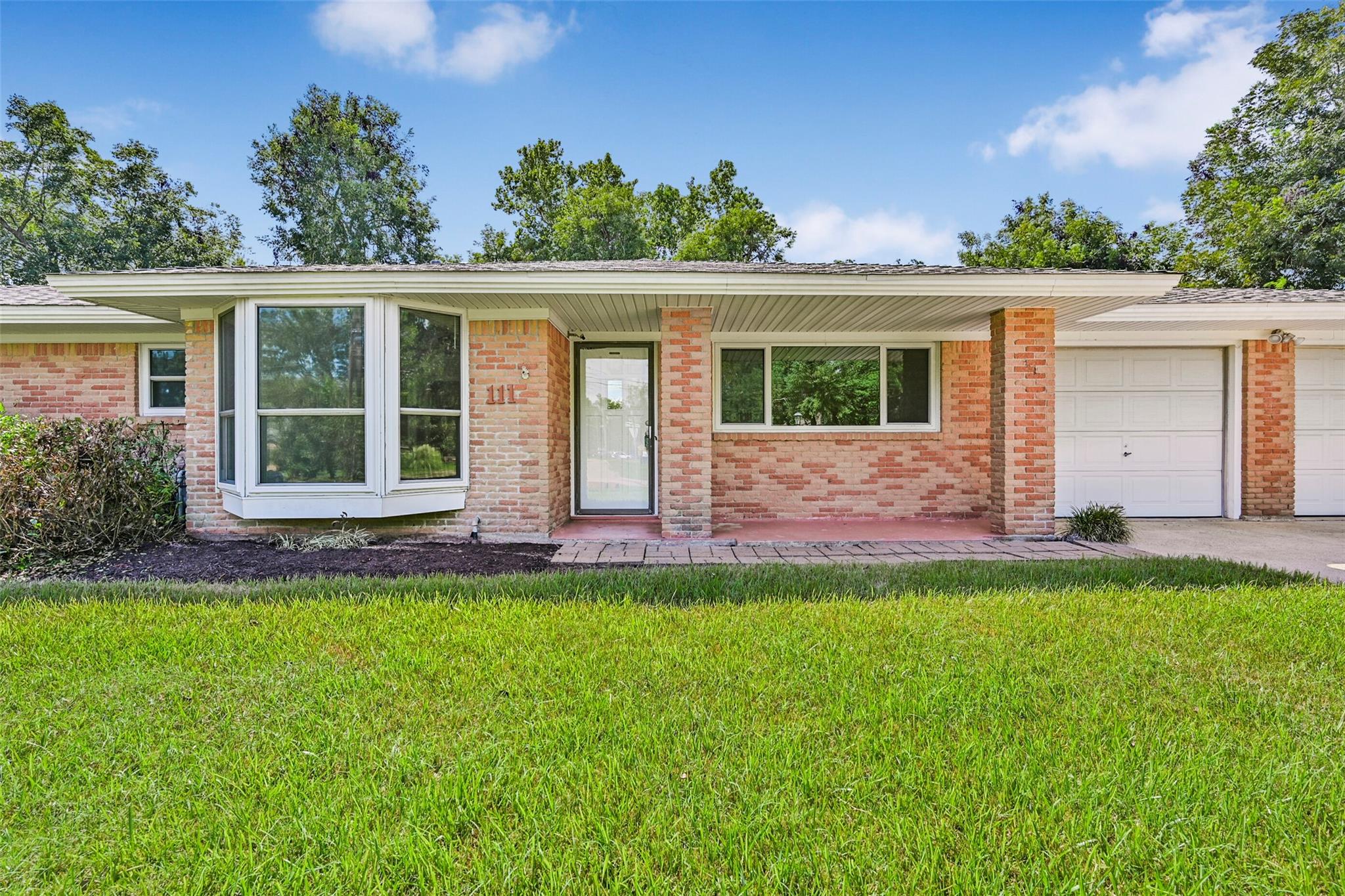 111 Southern Oaks Drive