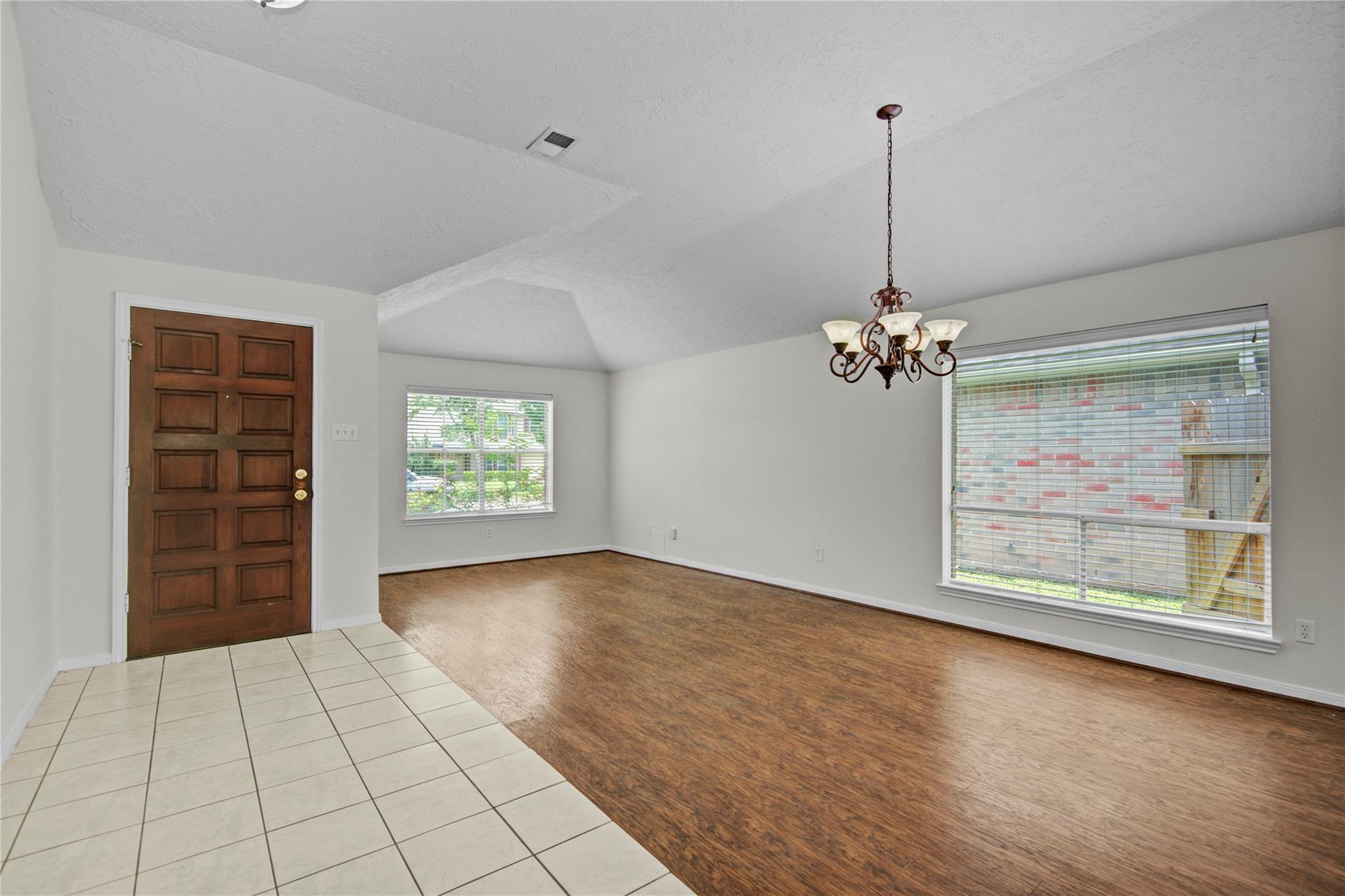 3806 Carya Circle