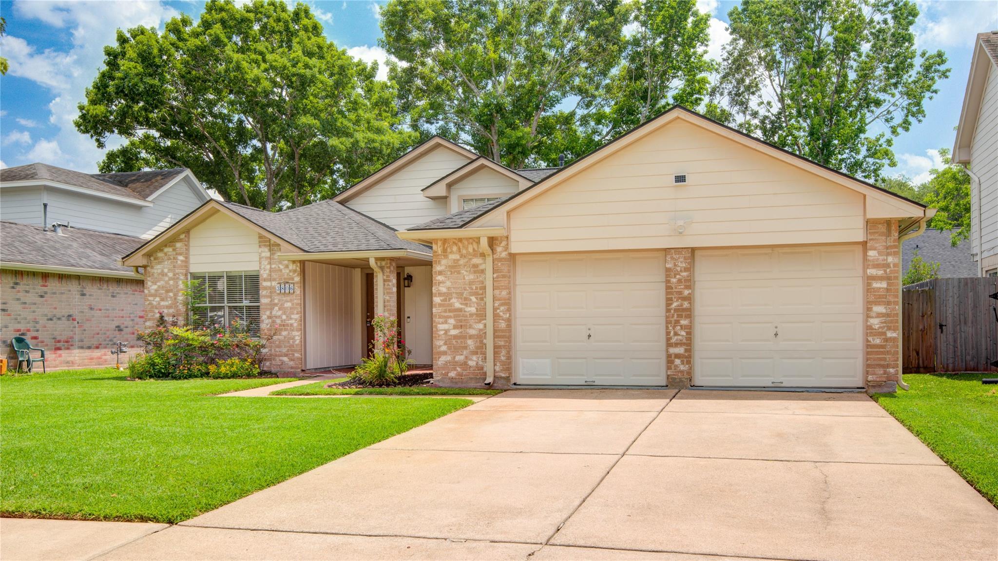3806 Carya Circle