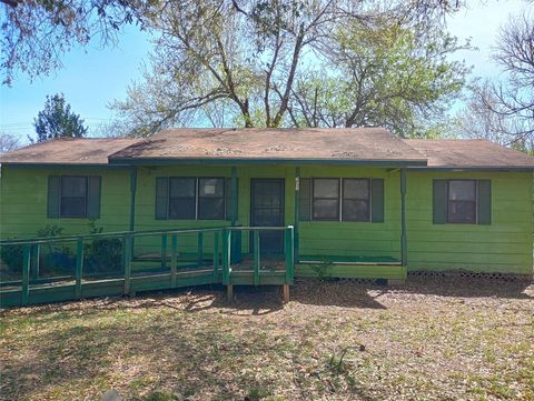 Tiny photo for 202 Miller Street, Smithville, TX 78957 (MLS # 41366234)
