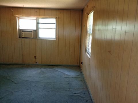 Tiny photo for 202 Miller Street, Smithville, TX 78957 (MLS # 41366234)