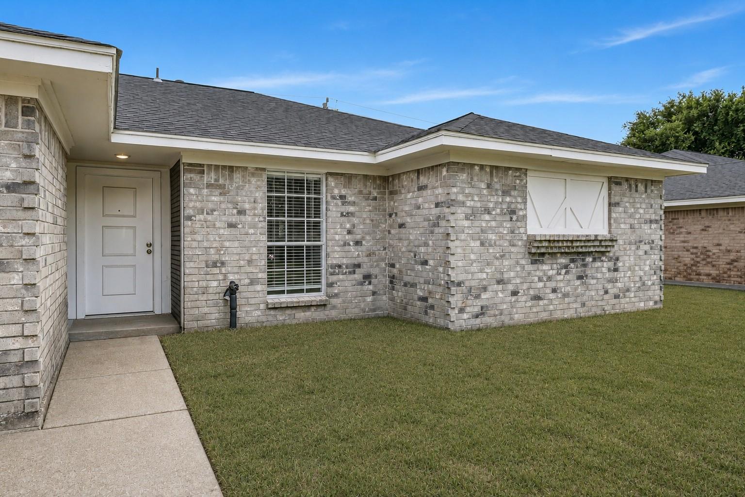 1600 Broken Arrow Street