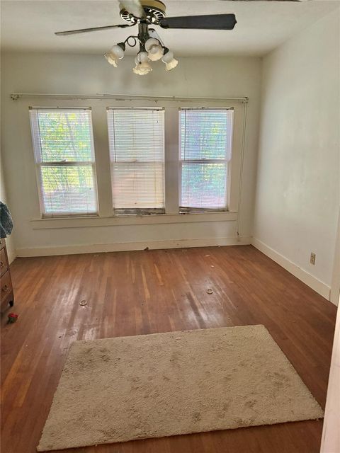 Tiny photo for 809 W Elder ST, Colmesneil, TX 75938 (MLS # 71316153)