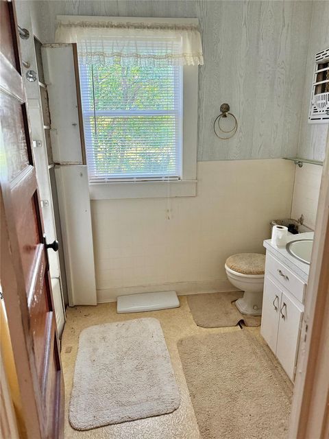 Tiny photo for 809 W Elder ST, Colmesneil, TX 75938 (MLS # 71316153)