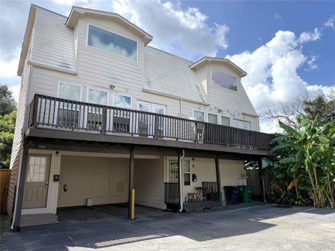 Photo of 513 W Main Street #B, Houston, TX 77006 (MLS # 43591796)