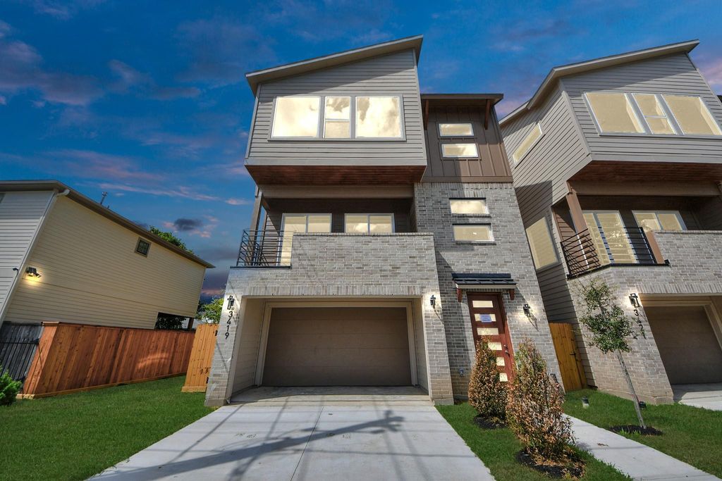 Photo of 3419 Arlington Street, Houston, TX 77018 (MLS # 6852734)