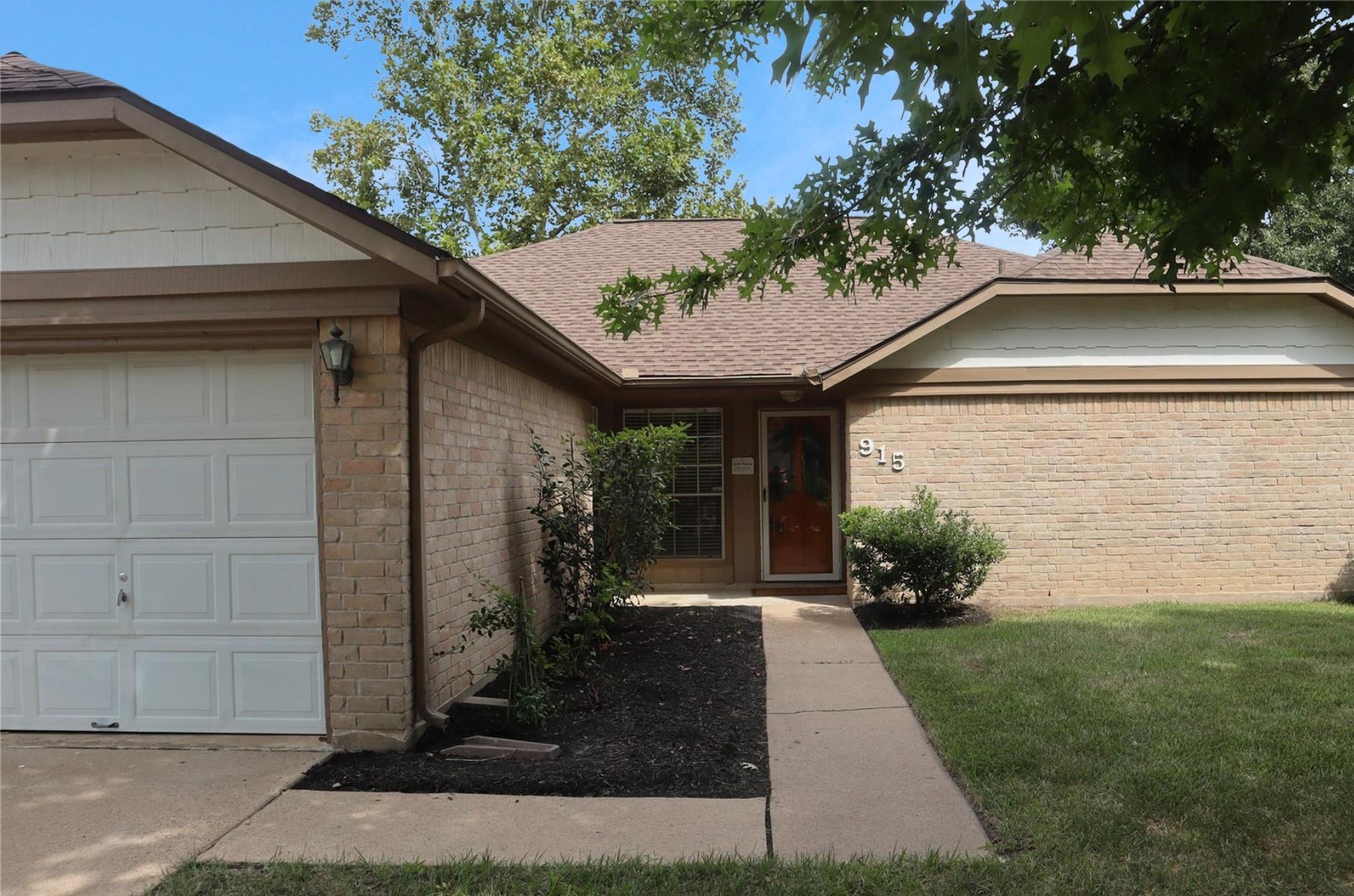 915 Valley Ranch Drive