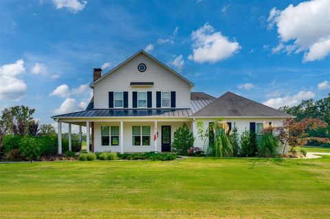 Photo of 1188 An County Road 103, Elkhart, TX 75839 (MLS # 30241872) Photo of 1188 An County Road 103, Elkhart, TX 75839 (MLS # 30241872)