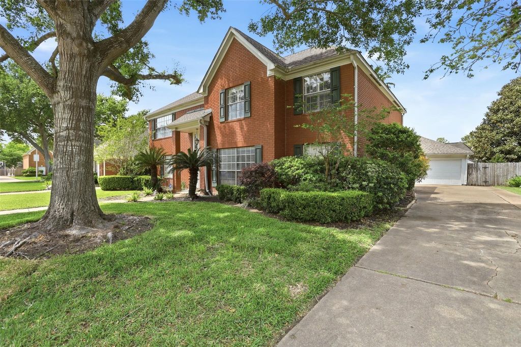 Photo of 4410 Wickford Circle, Sugar Land, TX 77479 (MLS # 2568219)