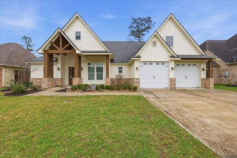 Homes For Sale - 8225 Royal Oaks Dr Dr<br/> Lumberton, TX 77657