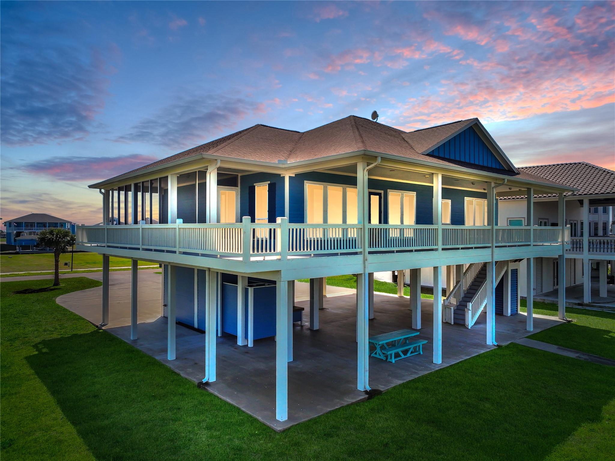 1813 Laguna Harbor Estate Boulevard
