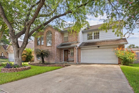 Photo of 8427 Battleoak Drive, Houston, TX 77040 (MLS # 26142210)