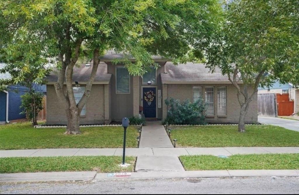 Photo of 7018 Powderhorn Court, Corpus Christi, TX 78413 (MLS # 47913190)
