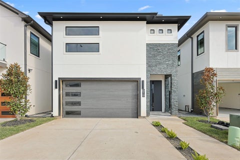 Photo of 619 Rolling Oaks, Stafford, TX 77477 (MLS # 40538692)