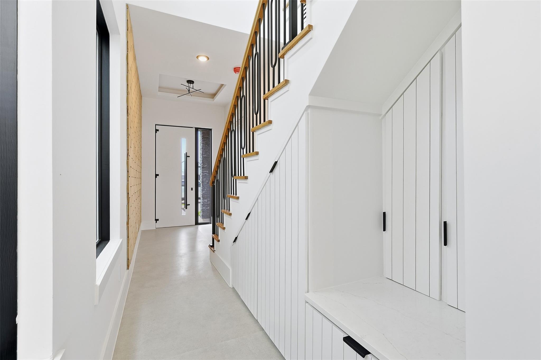 619 Rolling Oaks