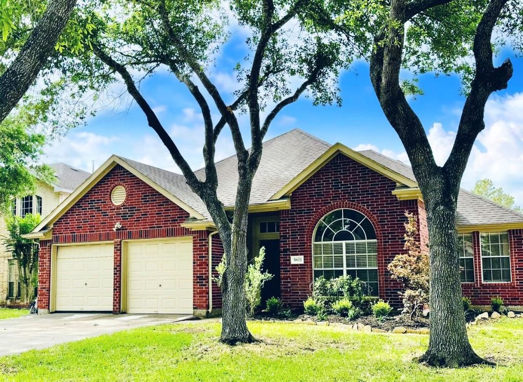 Photo of 5822 Carta Valley Lane, Richmond, TX 77469 (MLS # 37862593)