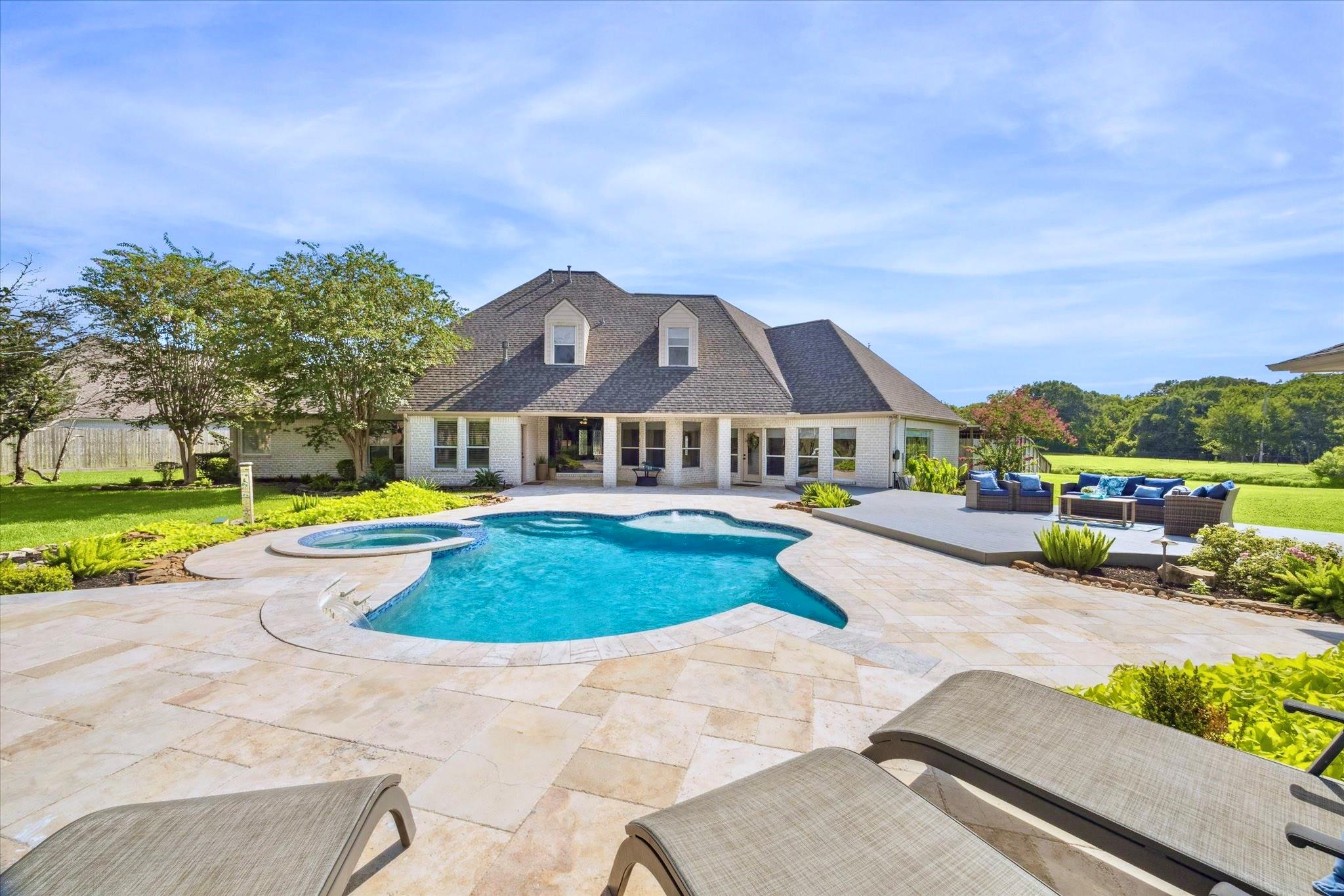 2904 Bridle Path Lane