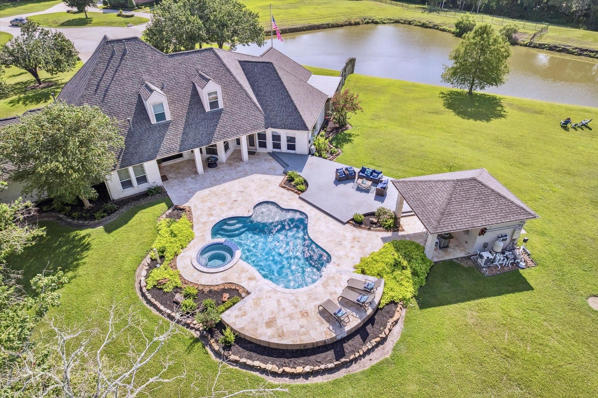 2904 Bridle Path Lane