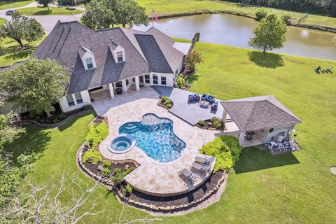 2904 Bridle Path Lane Friendswood TX 77546