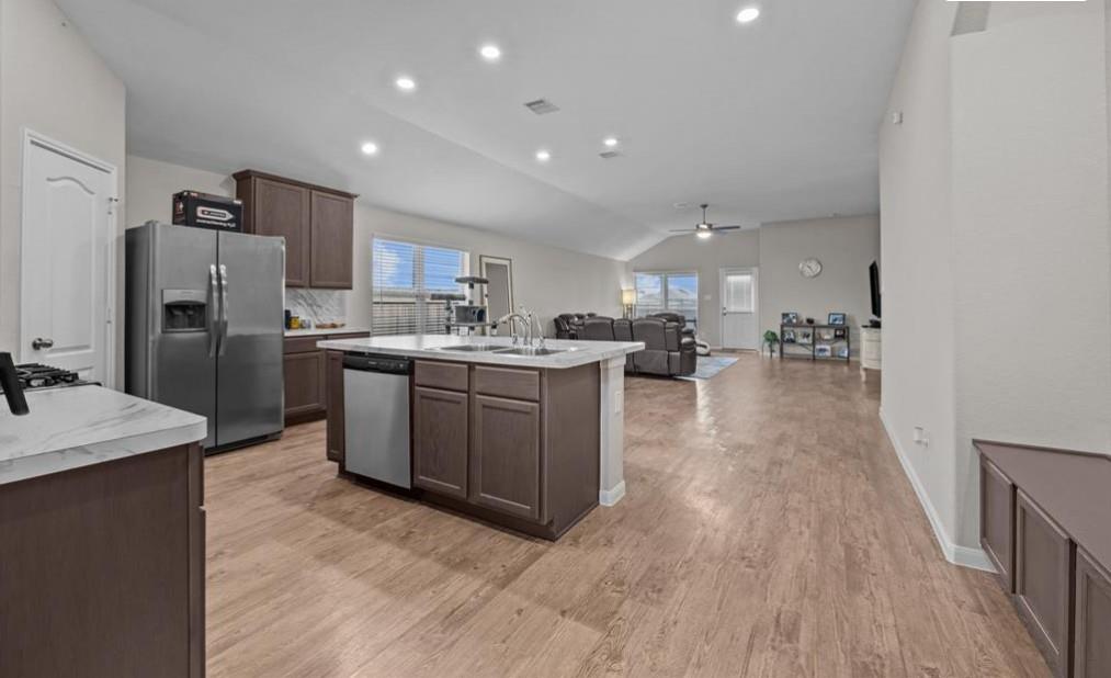 689 Forest Bend Lane