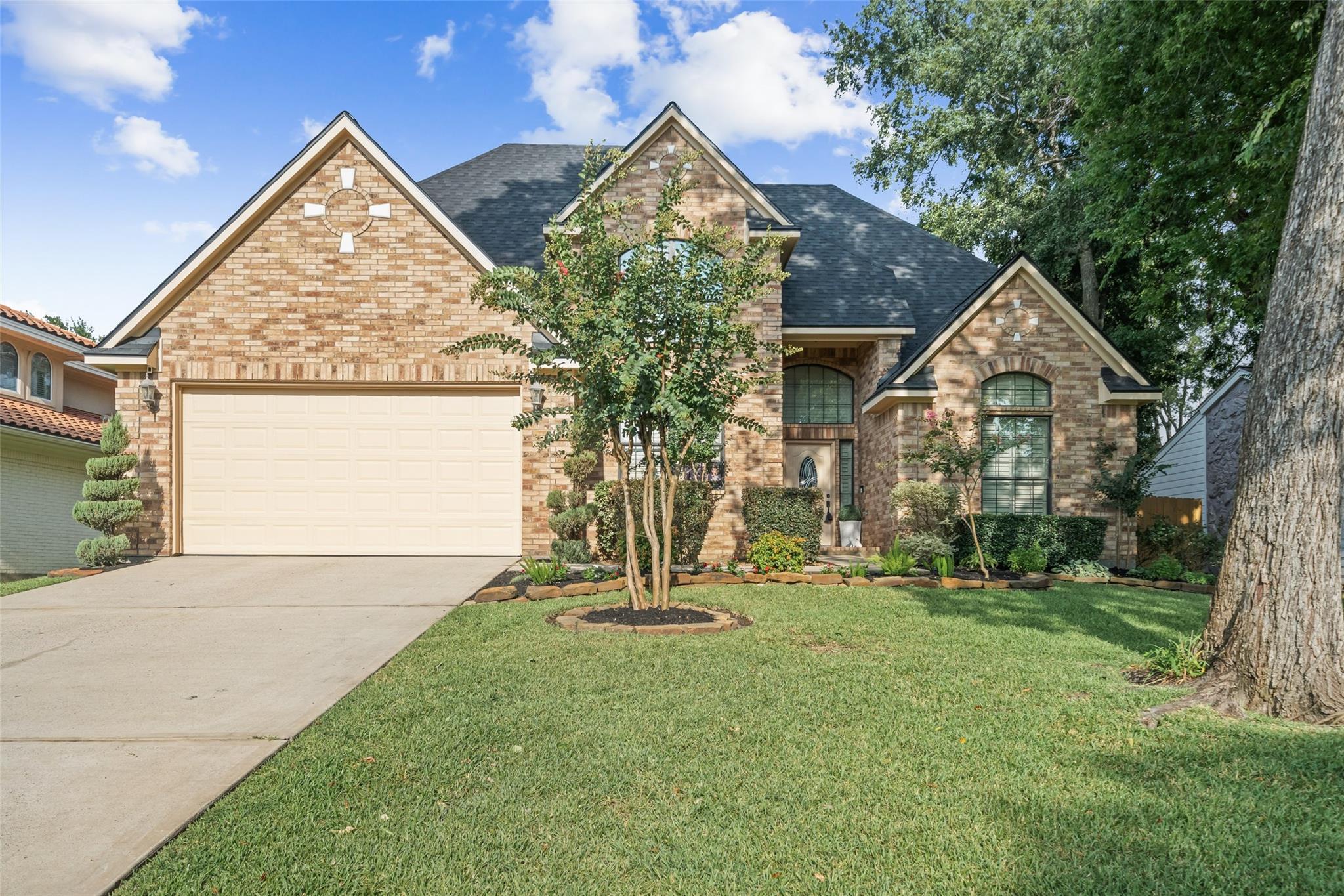 214 Lake View Circle