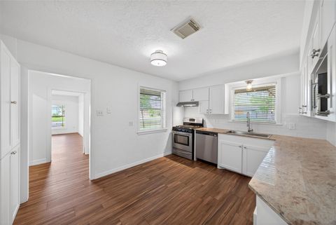 Tiny photo for 4719 Nina Lee Lane, Houston, TX 77092 (MLS # 18721589)