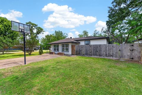 Tiny photo for 4719 Nina Lee Lane, Houston, TX 77092 (MLS # 18721589)