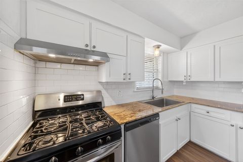 Tiny photo for 4719 Nina Lee Lane, Houston, TX 77092 (MLS # 18721589)