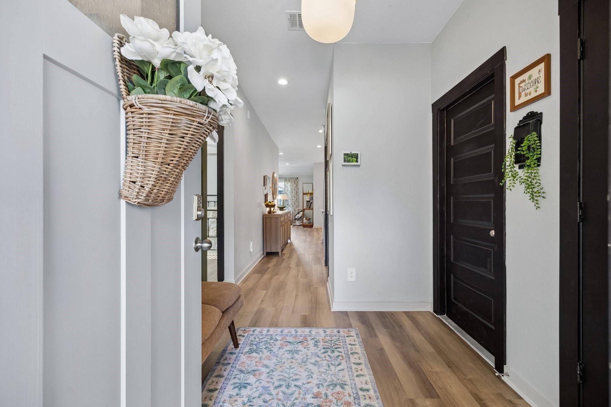 334 Lakeway Circle
