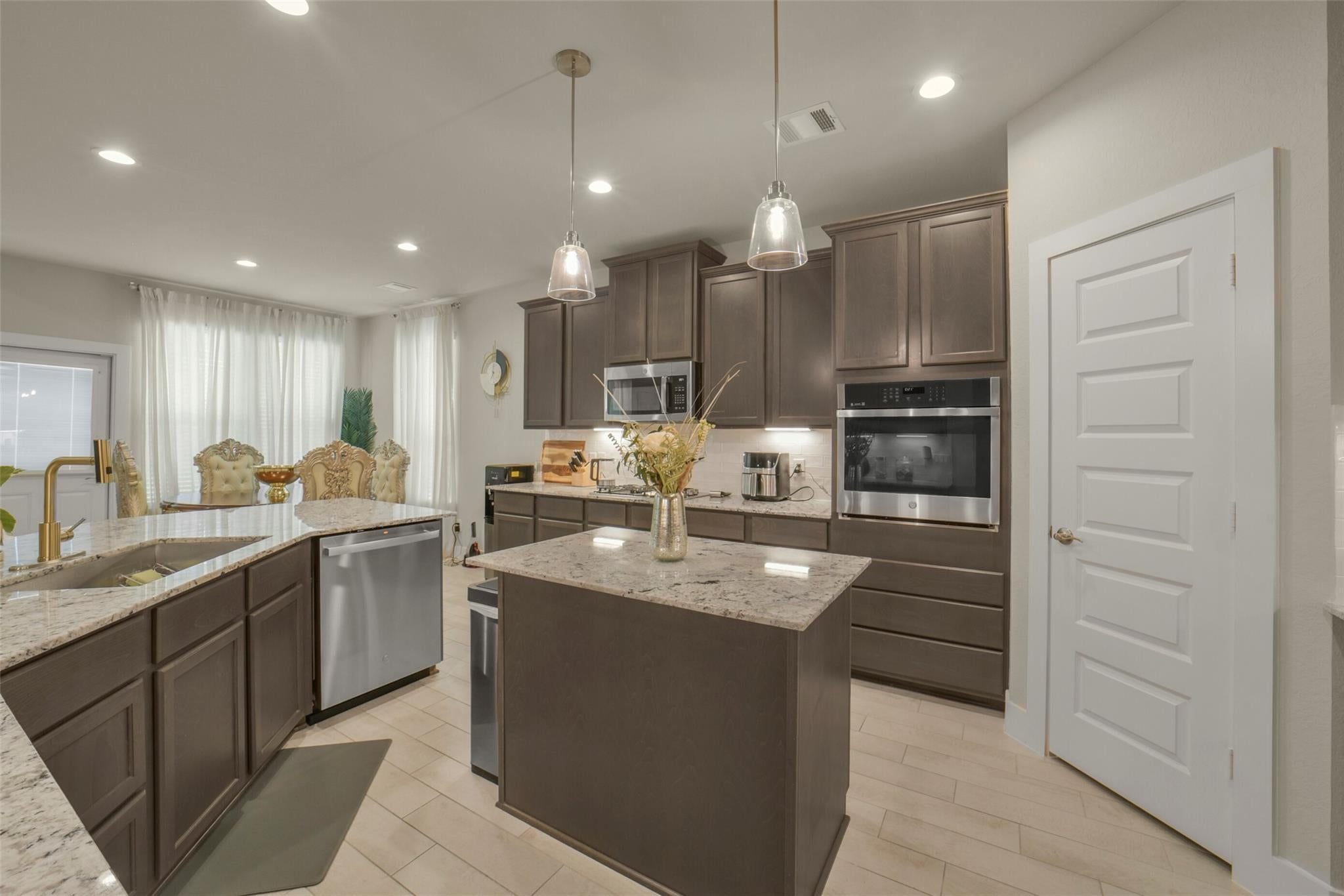 23610 Iris Field Court