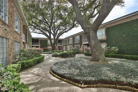 Photo of 2101 Fountain View Drive #73, Houston, TX 77057 (MLS # 55469682) Photo of 2101 Fountain View Drive #73, Houston, TX 77057 (MLS # 55469682)