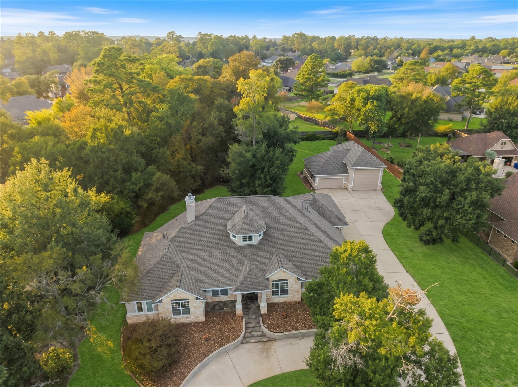 12195 N Lake Vista Drive