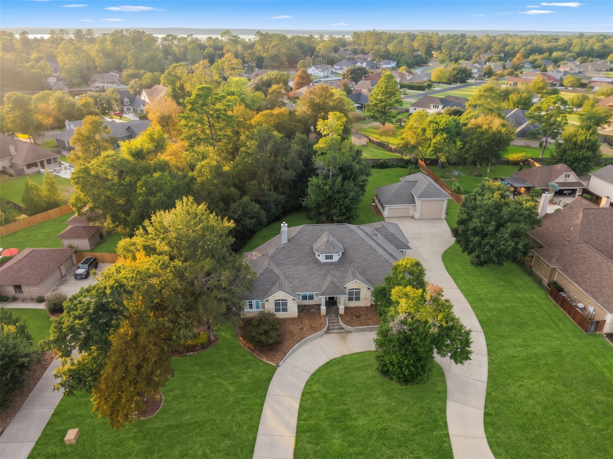 12195 N Lake Vista Drive