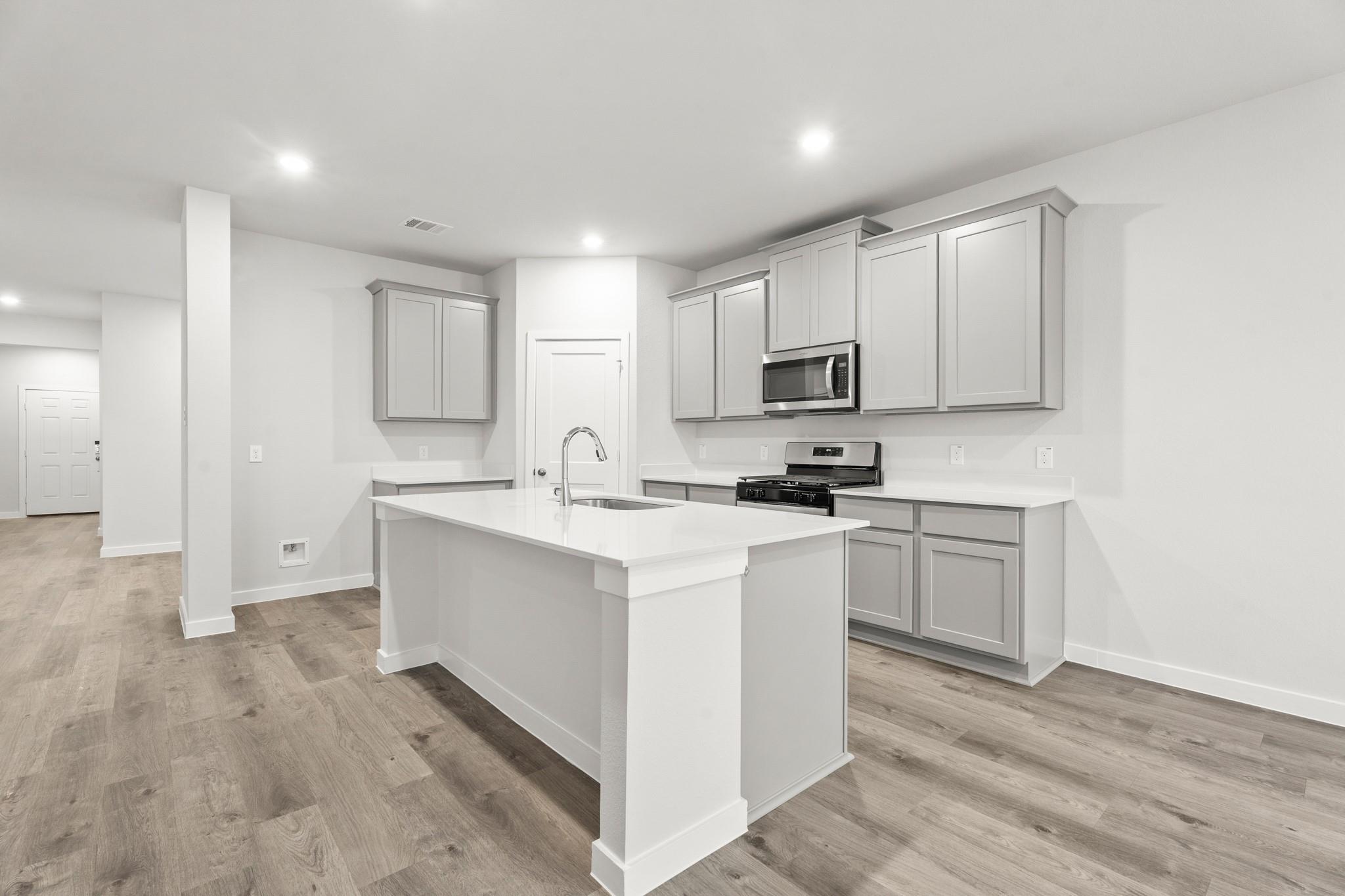 751 Red Mulberry Street