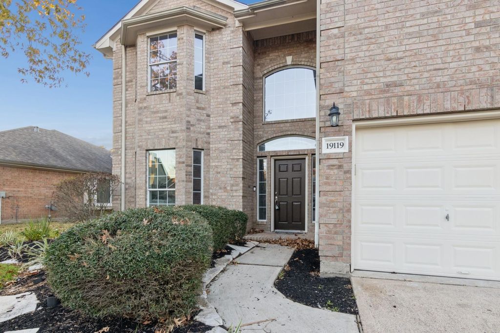 Photo of 19119 Sprintwood Court, Humble, TX 77346 (MLS # 78693446)