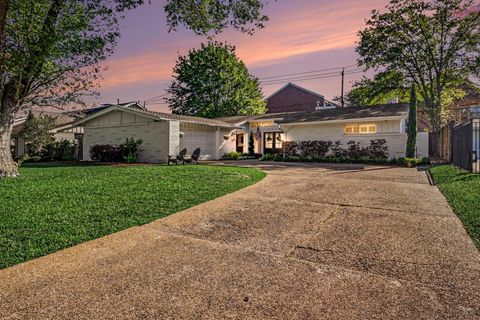 1715 Briarmead Drive Houston TX 77057