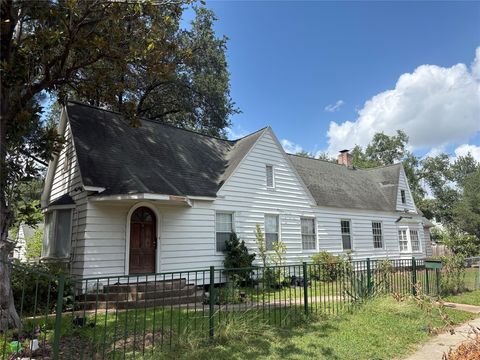 2302 Wordsworth Street Houston TX 77030