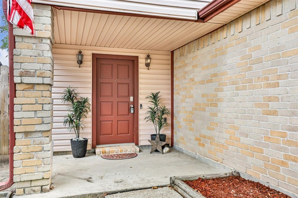 Photo of 913 Briarcreek Drive, Baytown, TX 77521 (MLS # 63492797)