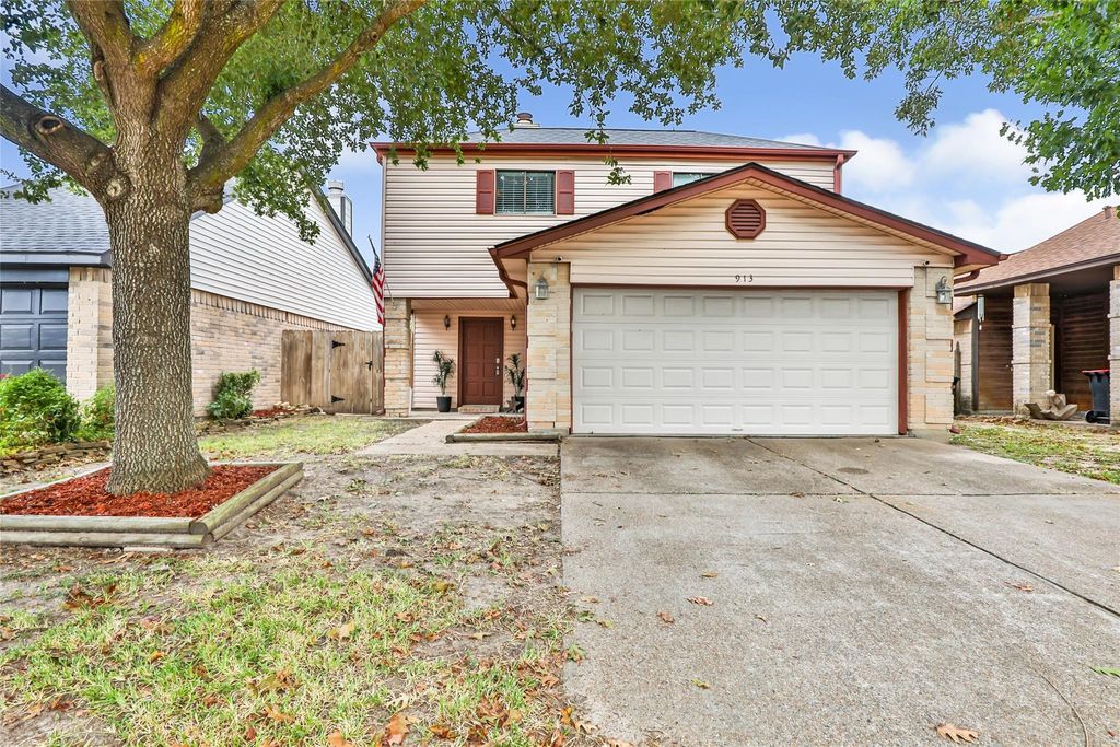 Photo of 913 Briarcreek Drive, Baytown, TX 77521 (MLS # 63492797)