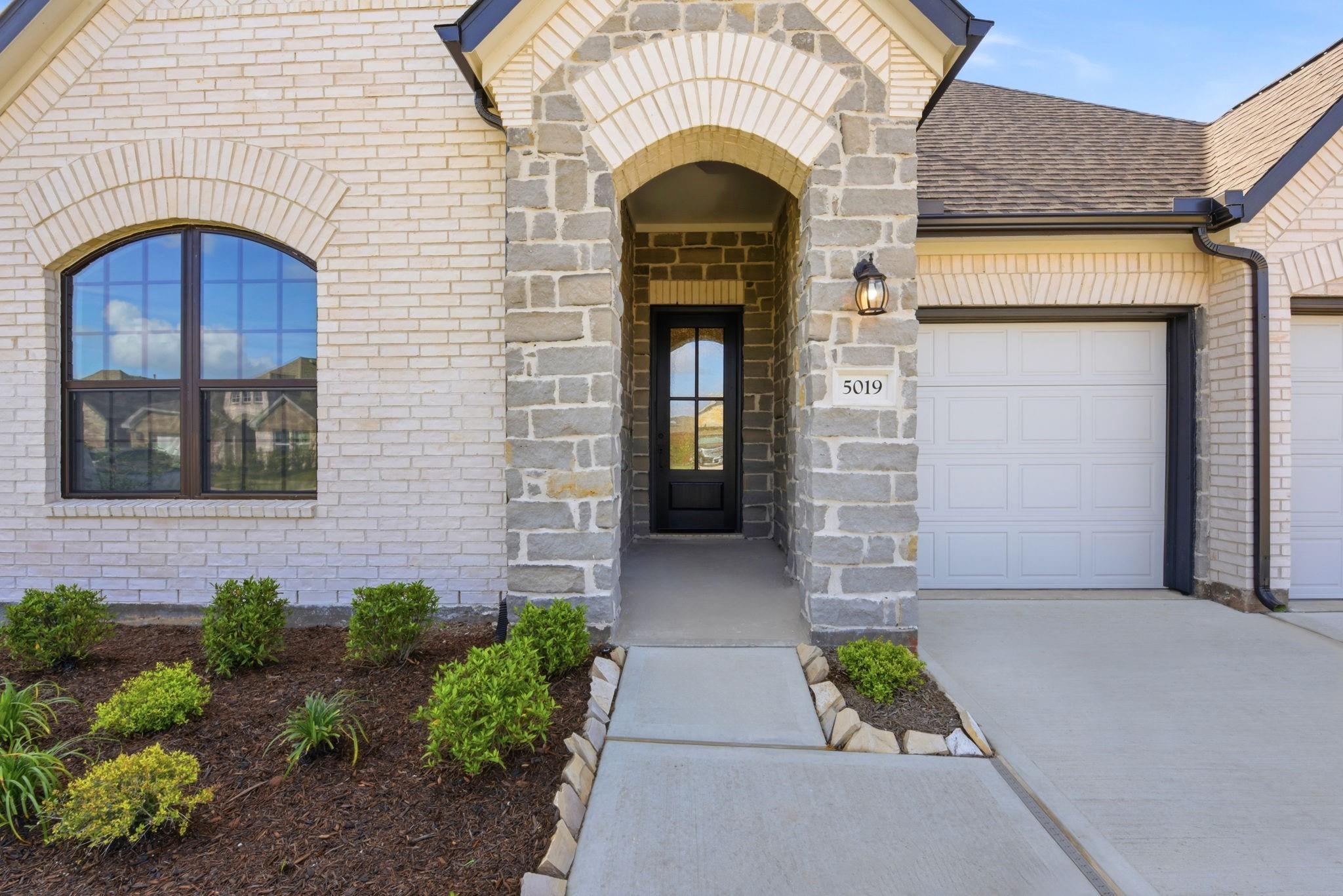 5019 Field Sparrow Lane