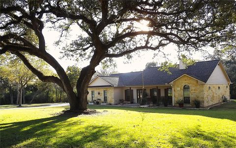 Homes For Sale - 4443 Highway 90 Hwy<br/> Alleyton, TX 78935