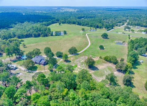 2 Highland Drive Huntsville TX 77320