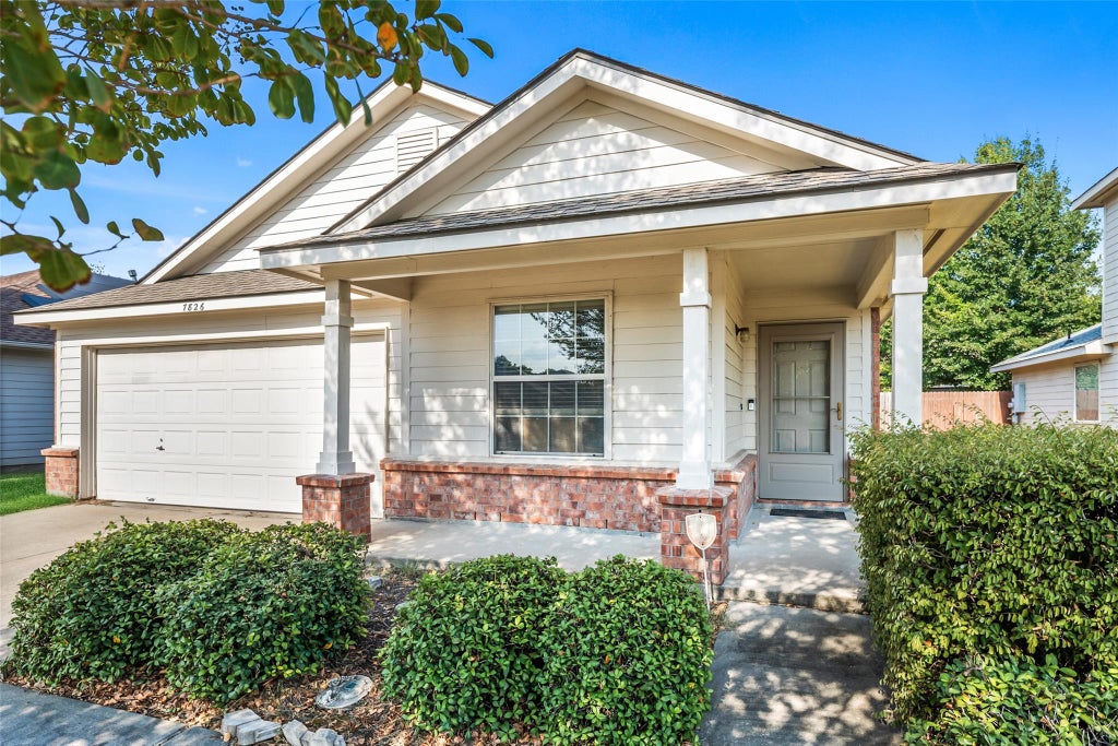 Photo of 7826 Chervil Lane, Baytown, TX 77521 (MLS # 49022412)