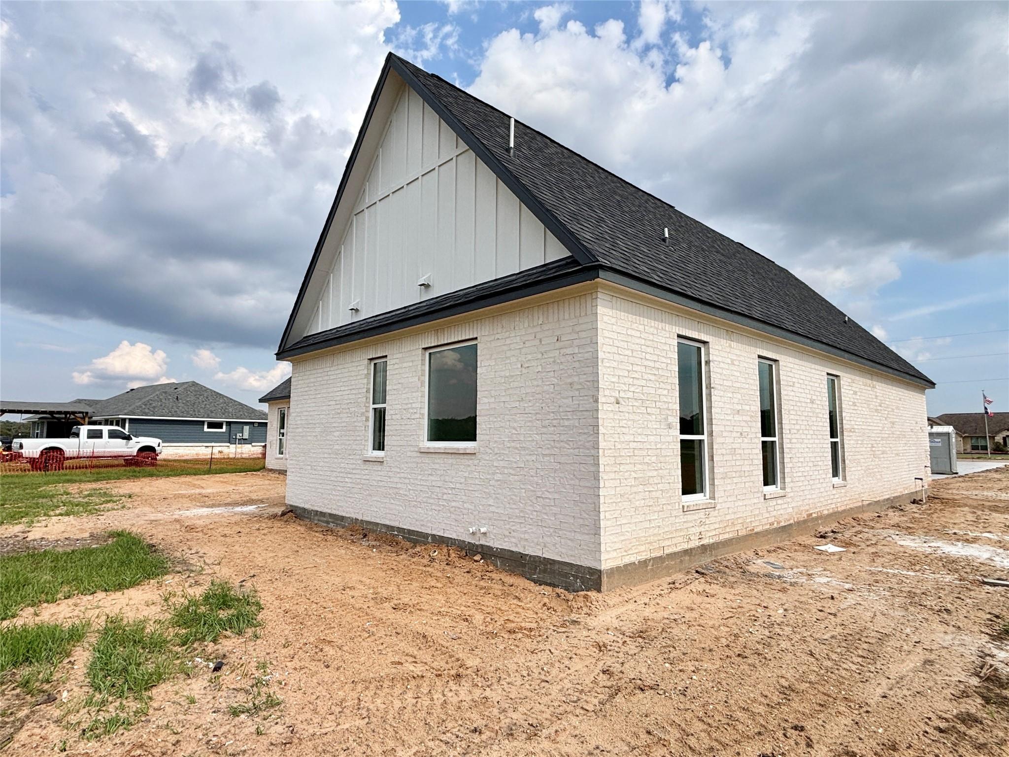 485 County Road 413
