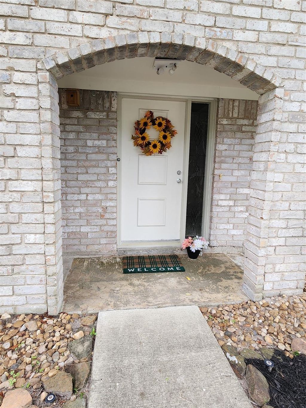Photo of 2182 Tree Lane, Houston, TX 77339 (MLS # 31030426)