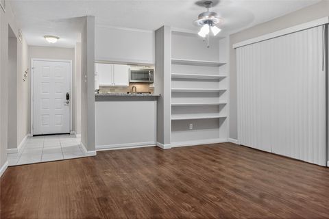 Photo of 10555 Turtlewood Court #2305, Houston, TX 77072 (MLS # 12638505)