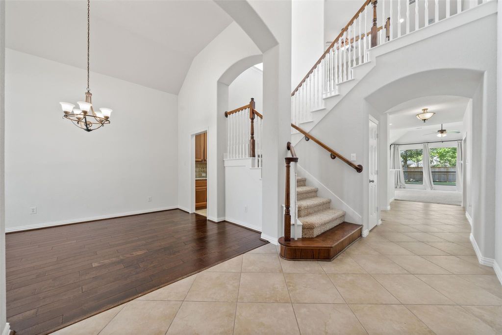 Photo of 17111 Tupelo Garden Circle, Humble, TX 77346 (MLS # 3433960)