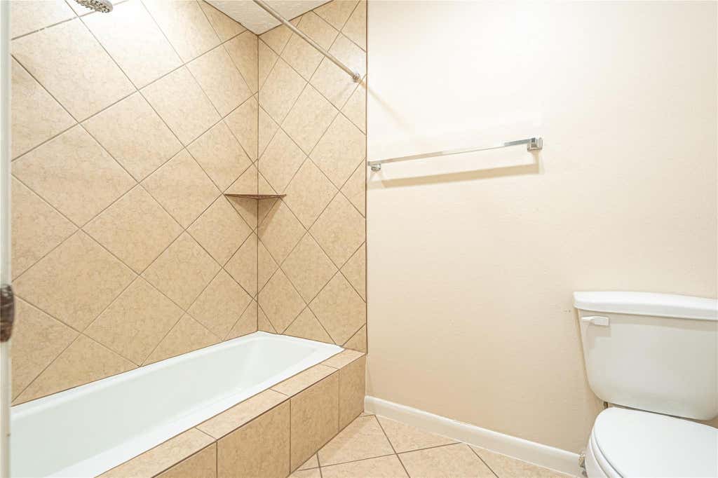 Photo of 2306 Potomac Drive #B, Houston, TX 77057 (MLS # 25766363)