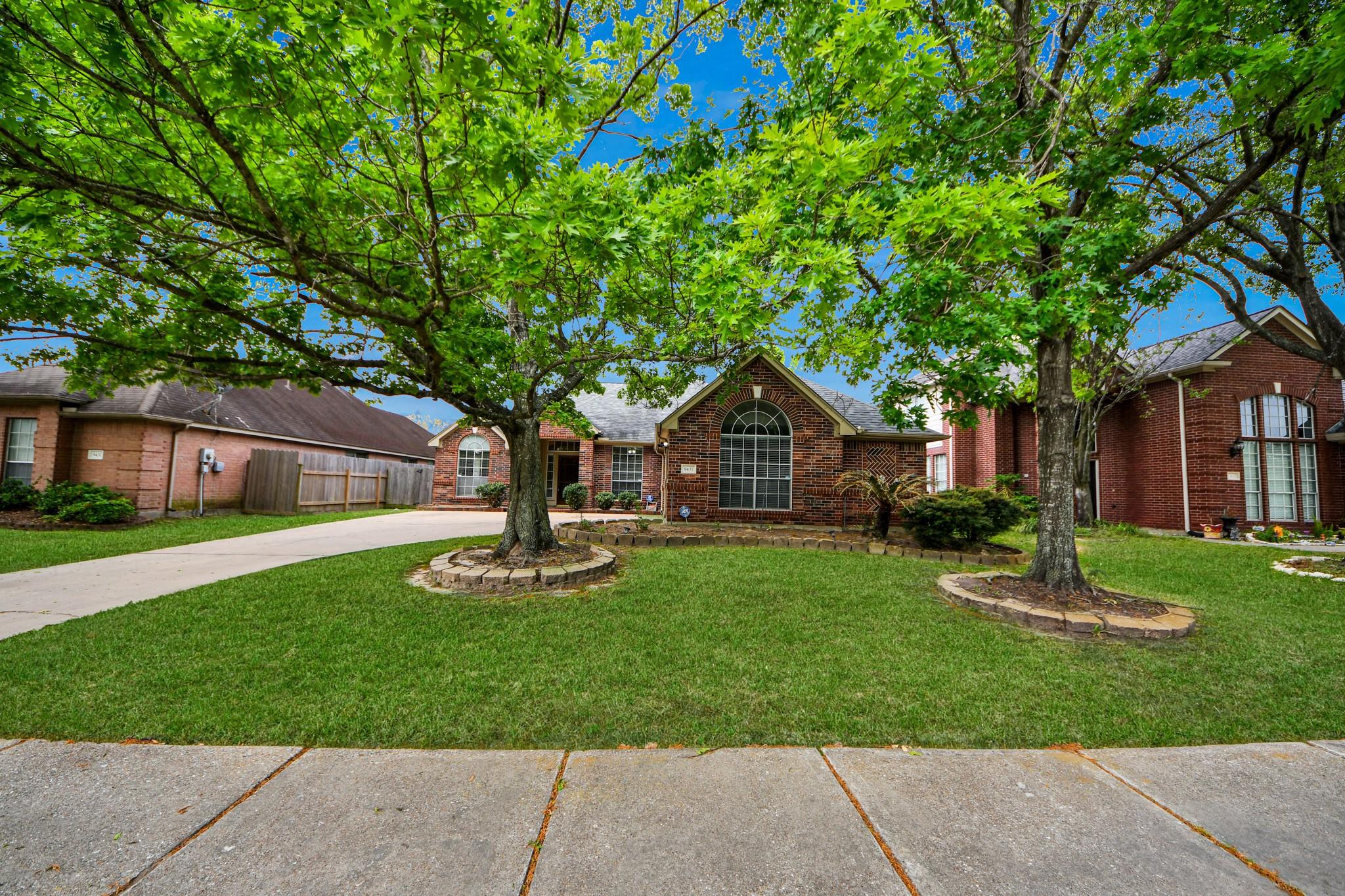 9435 Barretts Glen Court